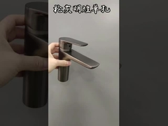 PVC Bibcock Zinc Die Casting Bồn tắm vòi tay cầm Màu bạc tươi sáng